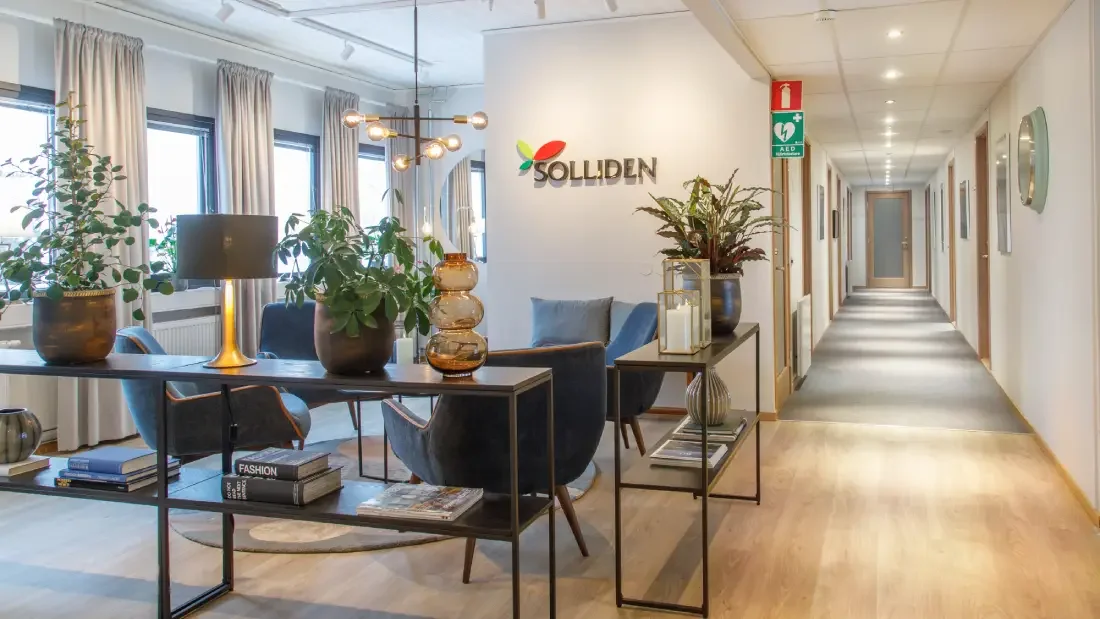 Ljust och modernt kontorsrum på Solliden i Täby